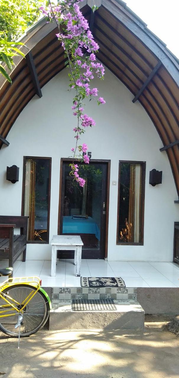 Hello Lumbung Homestay Gili Air Exterior photo