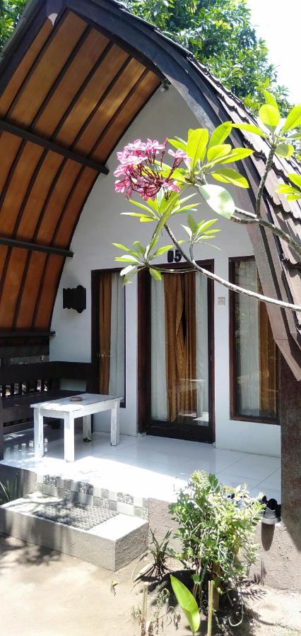 Hello Lumbung Homestay Gili Air Exterior photo